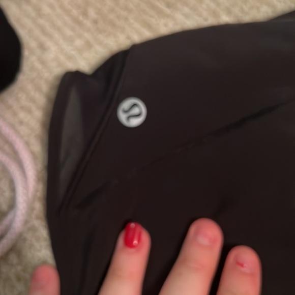 Lulu lemon black size 6 shorts - Picture 3 of 4